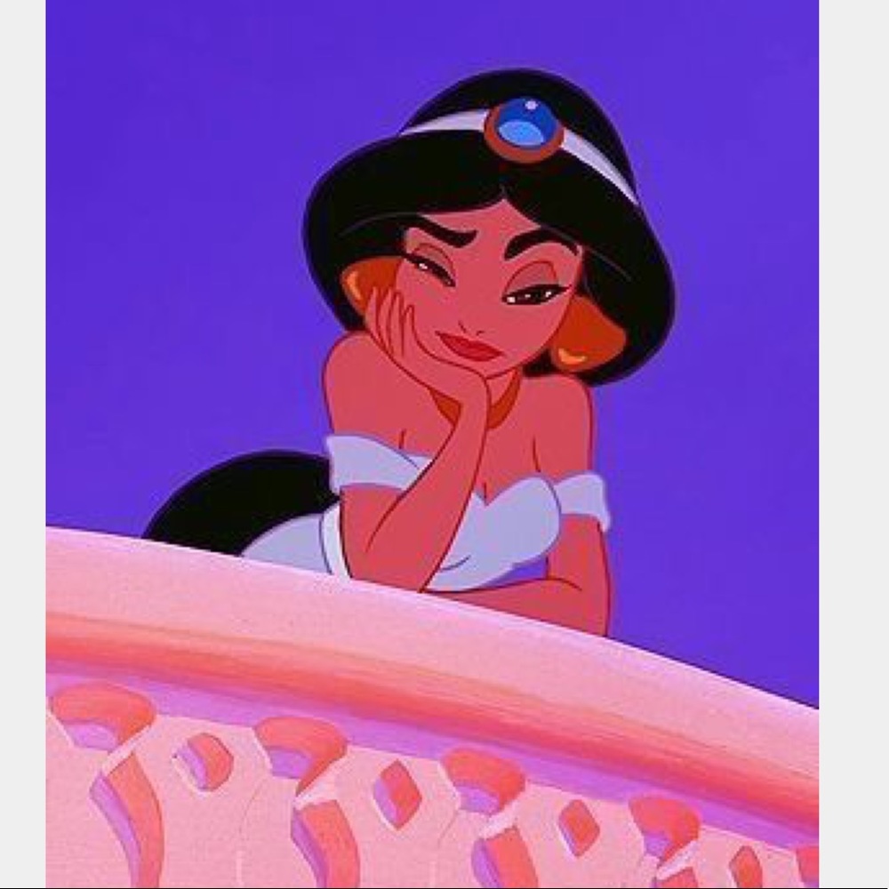 Meet your Posher, Daniela